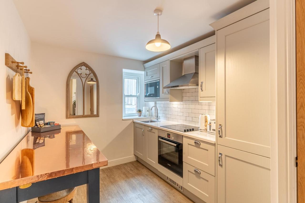 צ'סטר Luxury Chapel Apartment Within City Walls מראה חיצוני תמונה