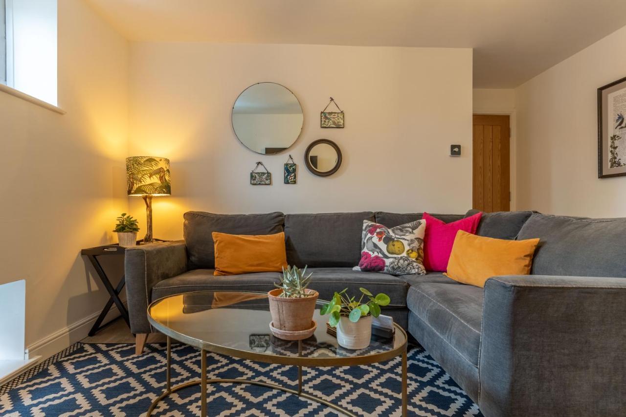 צ'סטר Luxury Chapel Apartment Within City Walls מראה חיצוני תמונה