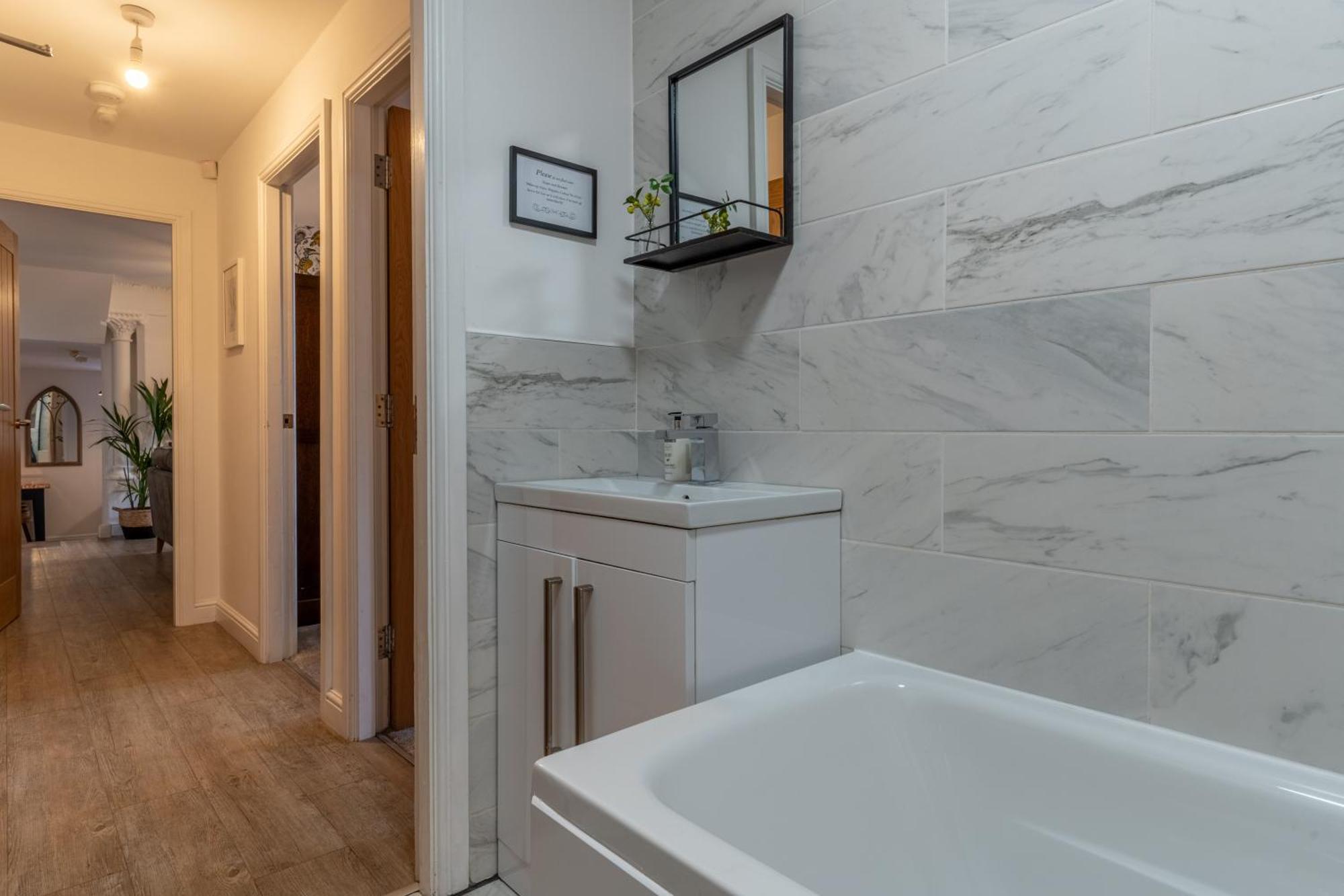 צ'סטר Luxury Chapel Apartment Within City Walls מראה חיצוני תמונה