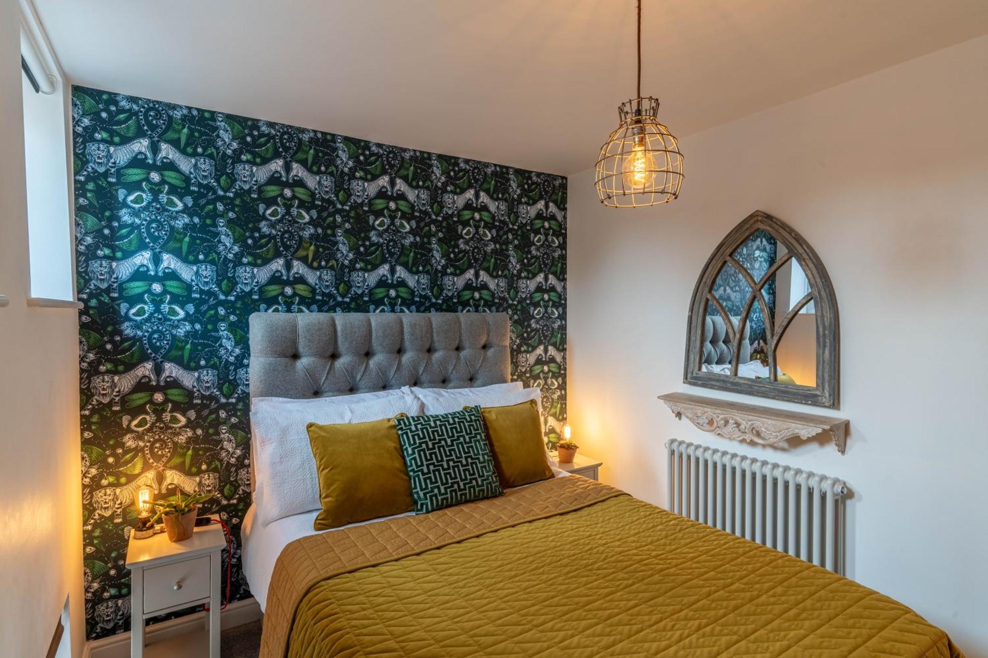 צ'סטר Luxury Chapel Apartment Within City Walls מראה חיצוני תמונה
